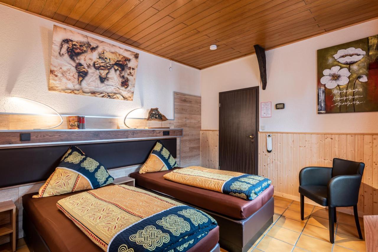 Land-Hotel Zum Schwan, Garni Weilerswist-Metternich, 3 E-Ladestationen, Naehe Phantasialand, Palmenparadies Euskirchen Экстерьер фото