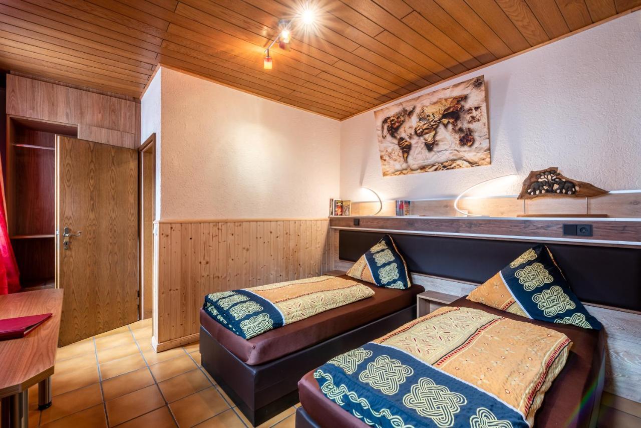 Land-Hotel Zum Schwan, Garni Weilerswist-Metternich, 3 E-Ladestationen, Naehe Phantasialand, Palmenparadies Euskirchen Экстерьер фото